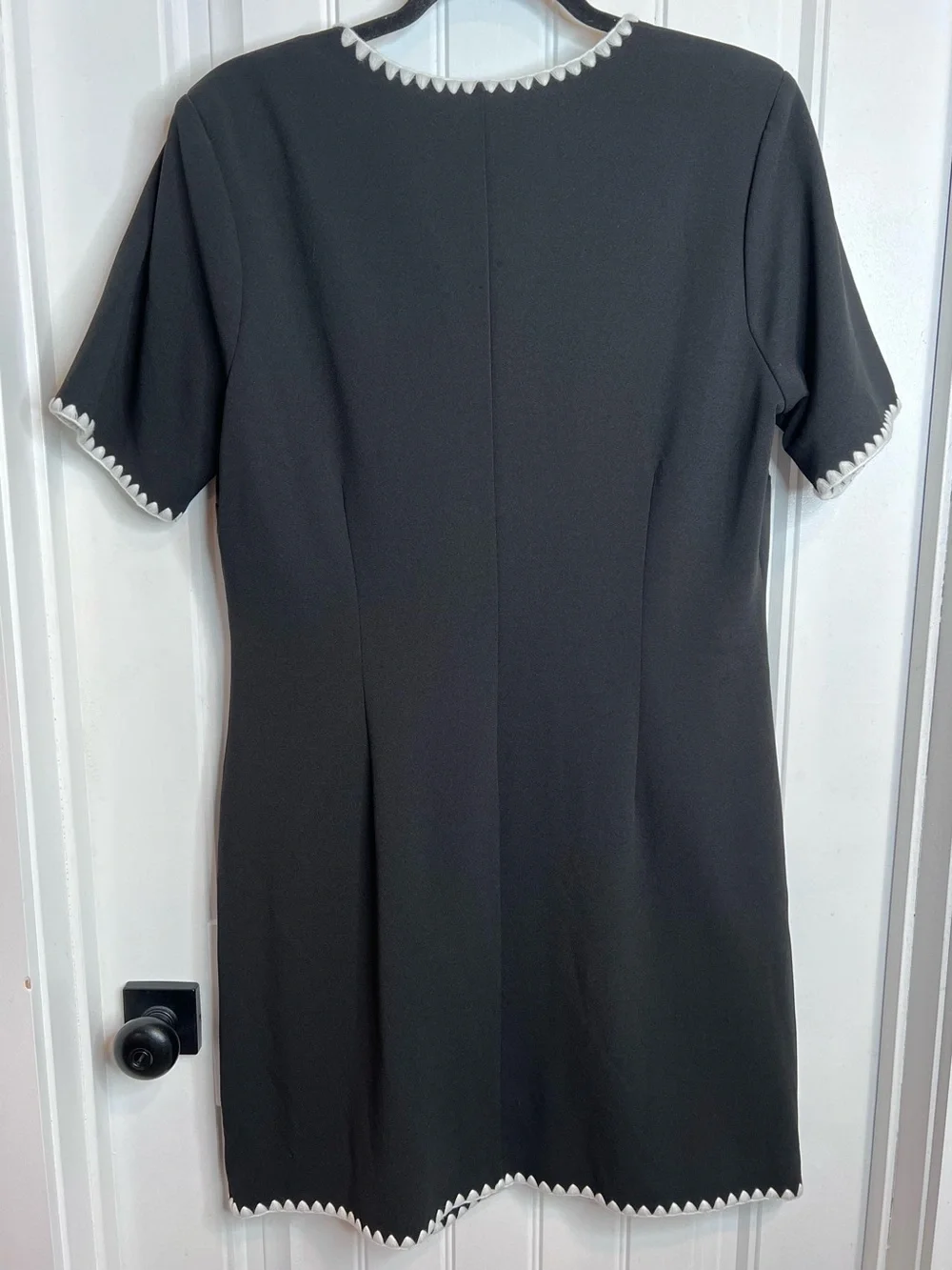 Alexia Admor chic black